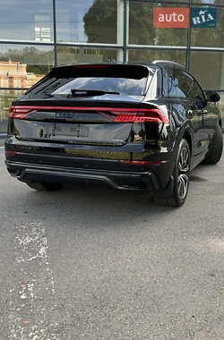 Внедорожник / Кроссовер Audi Q8 2019 в 