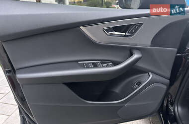 Внедорожник / Кроссовер Audi Q8 2019 в 