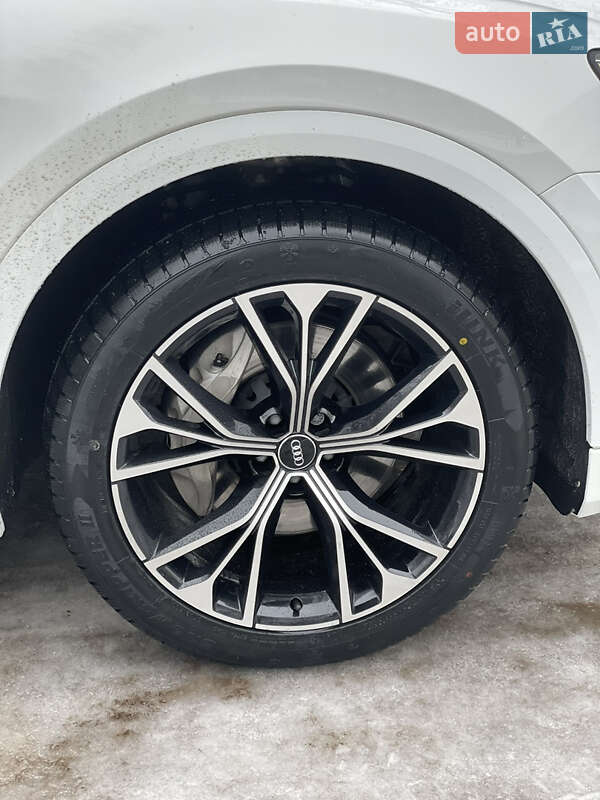 Внедорожник / Кроссовер Audi Q8 2019 в Чернигове фото 3 Внедорожник / Кроссовер Audi Q8 2019 в Чернигове