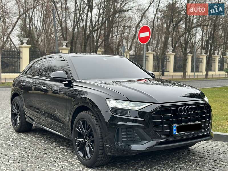 Позашляховик / Кросовер Audi Q8 2022 в Києві