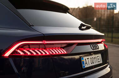 Внедорожник / Кроссовер Audi Q8 2019 в 
