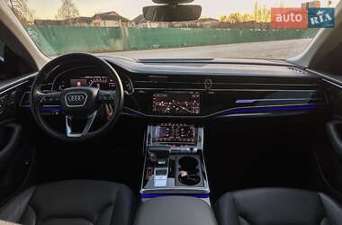 Внедорожник / Кроссовер Audi Q8 2019 в 