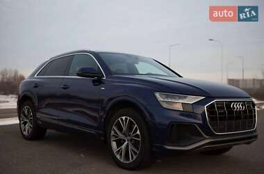 Позашляховик / Кросовер Audi Q8 2020 в Києві