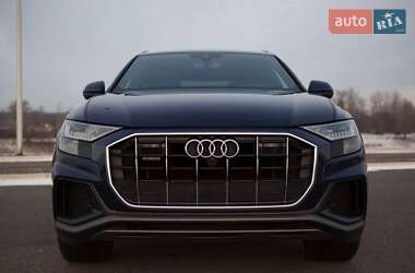 Внедорожник / Кроссовер Audi Q8 2020 в 