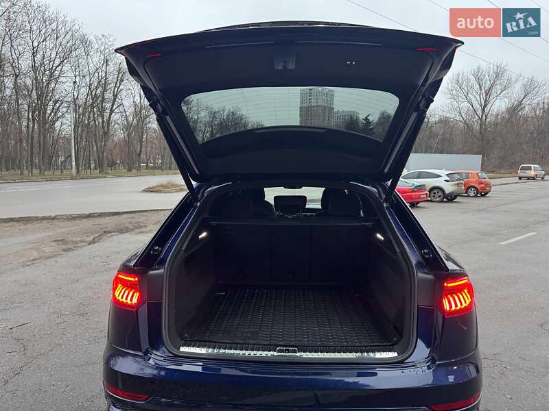 Внедорожник / Кроссовер Audi Q8 2020 в Днепре фото 8 Внедорожник / Кроссовер Audi Q8 2020 в Днепре