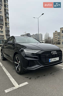 Внедорожник / Кроссовер Audi Q8 2019 в Киеве