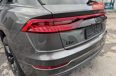 Внедорожник / Кроссовер Audi Q8 2018 в 