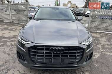 Внедорожник / Кроссовер Audi Q8 2018 в 