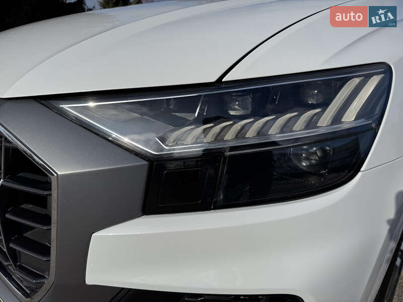 Внедорожник / Кроссовер Audi Q8 2019 в Кропивницком