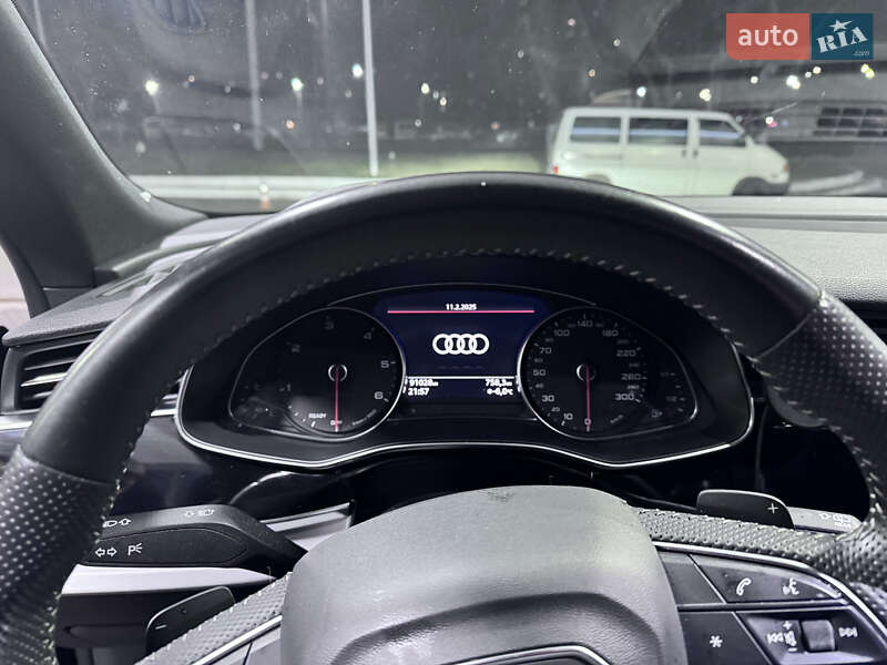 Внедорожник / Кроссовер Audi Q8 2019 в Киеве