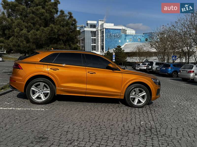 Позашляховик / Кросовер Audi Q8 2019 в Одесі