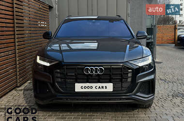 Внедорожник / Кроссовер Audi Q8 2018 в 