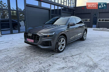 Внедорожник / Кроссовер Audi Q8 2019 в Ровно