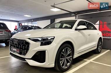 Позашляховик / Кросовер Audi Q8 2025 в Львові