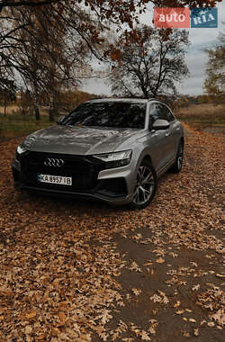 Внедорожник / Кроссовер Audi Q8 2019 в 