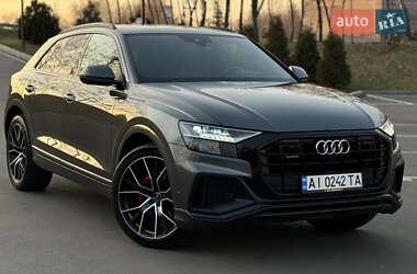 Позашляховик / Кросовер Audi Q8 2019 в 