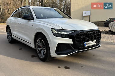 Позашляховик / Кросовер Audi Q8 2019 в Ужгороді