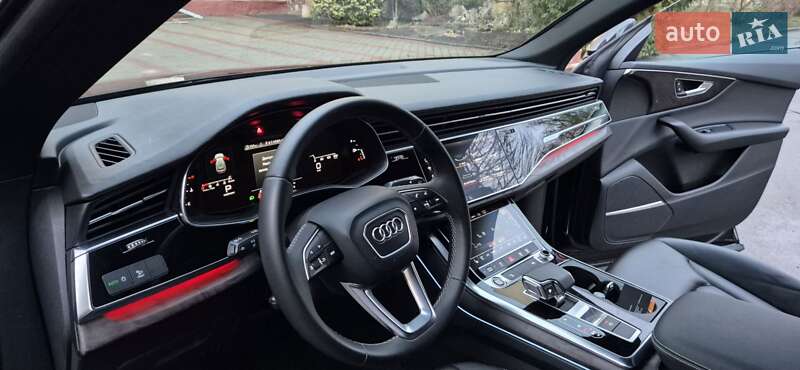 Внедорожник / Кроссовер Audi Q8 2020 в Львове