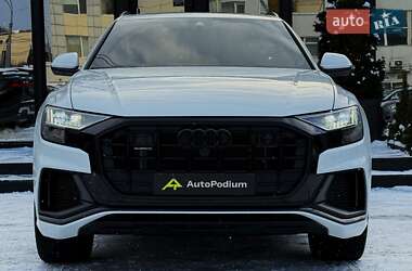 Внедорожник / Кроссовер Audi Q8 2023 в 