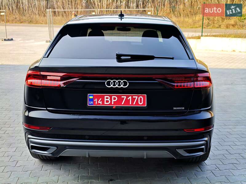 Внедорожник / Кроссовер Audi Q8 2018 в Ровно