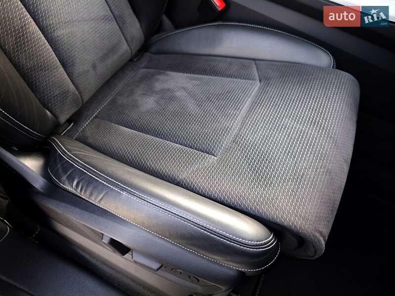 Внедорожник / Кроссовер Audi Q8 2018 в Ровно