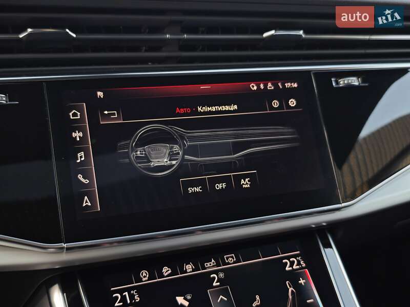 Внедорожник / Кроссовер Audi Q8 2018 в Ровно