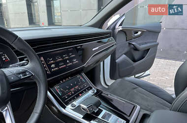 Внедорожник / Кроссовер Audi Q8 2020 в 