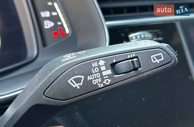 Внедорожник / Кроссовер Audi Q8 2020 в 