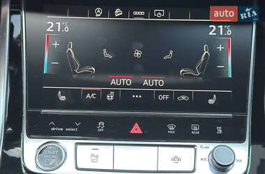 Внедорожник / Кроссовер Audi Q8 2020 в 