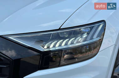 Внедорожник / Кроссовер Audi Q8 2020 в 