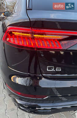 Внедорожник / Кроссовер Audi Q8 2019 в 