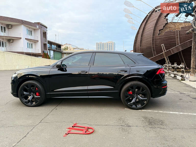 Внедорожник / Кроссовер Audi Q8 2019 в Одессе