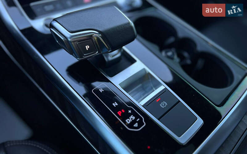 Внедорожник / Кроссовер Audi Q8 2020 в Ивано-Франковске