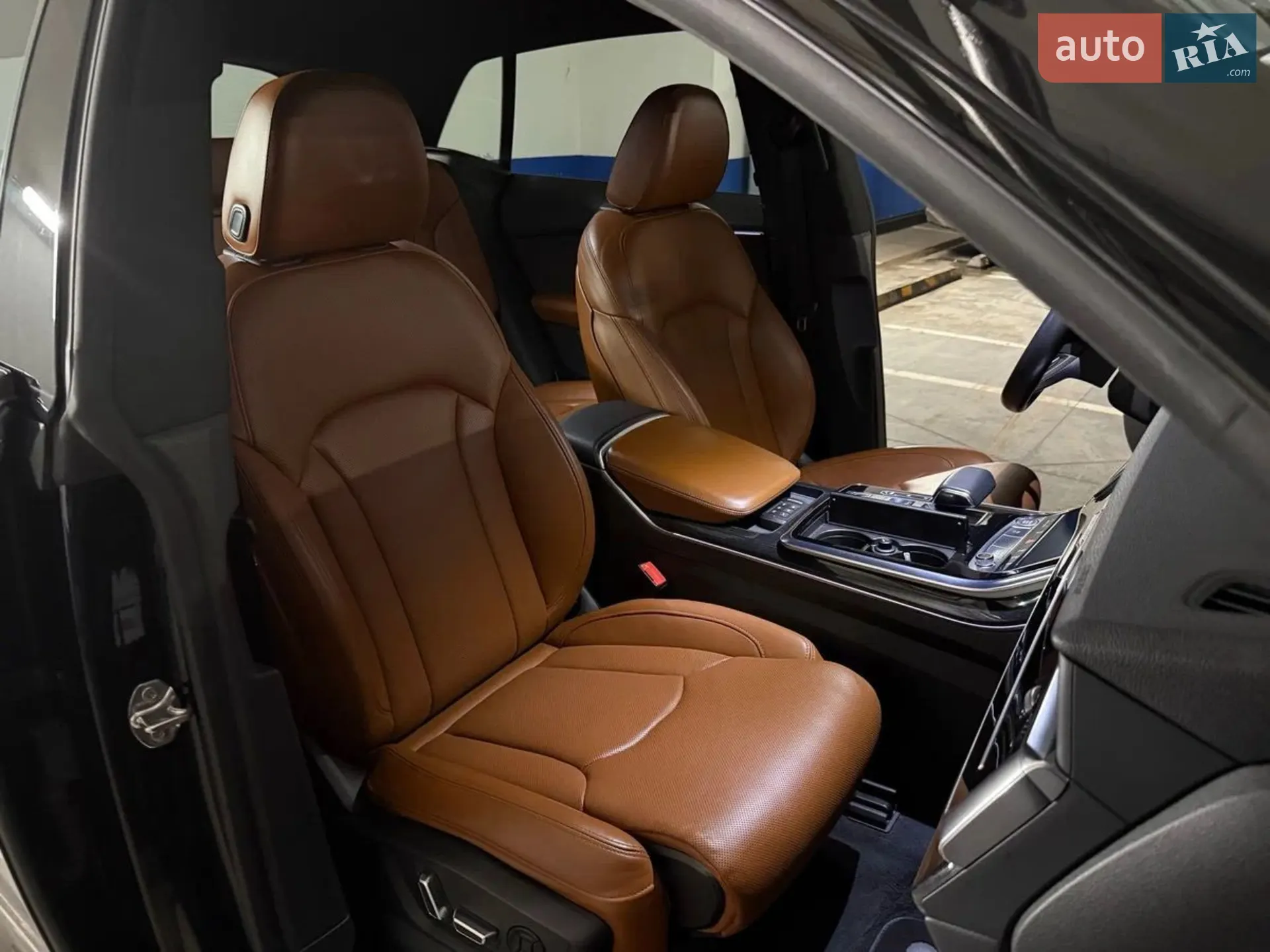 2019 Audi Q8 - мініатюра 3