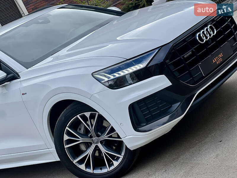 Внедорожник / Кроссовер Audi Q8 2020 в Харькове