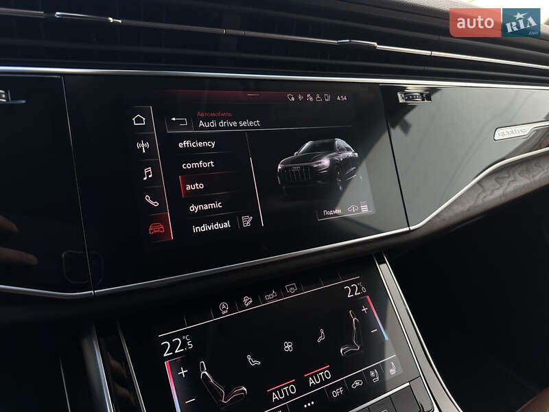Внедорожник / Кроссовер Audi Q8 2019 в Киеве
