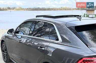 Внедорожник / Кроссовер Audi Q8 2019 в 