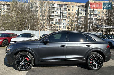 Внедорожник / Кроссовер Audi Q8 2020 в 