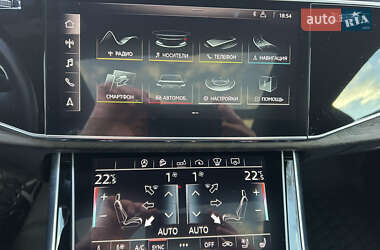 Внедорожник / Кроссовер Audi Q8 2020 в 