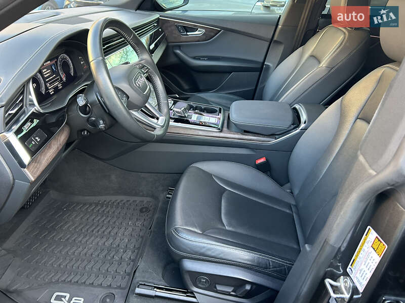 Внедорожник / Кроссовер Audi Q8 2020 в Одессе