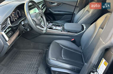 Внедорожник / Кроссовер Audi Q8 2020 в 