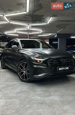 Внедорожник / Кроссовер Audi Q8 2020 в 