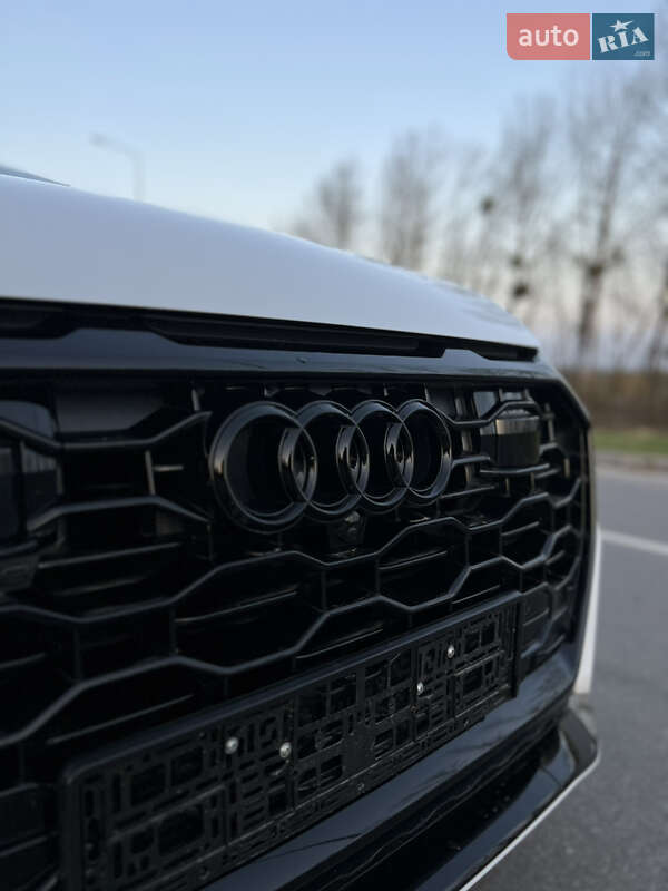 Внедорожник / Кроссовер Audi Q8 2021 в Хмельницком