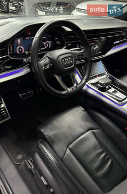 Внедорожник / Кроссовер Audi Q8 2019 в 