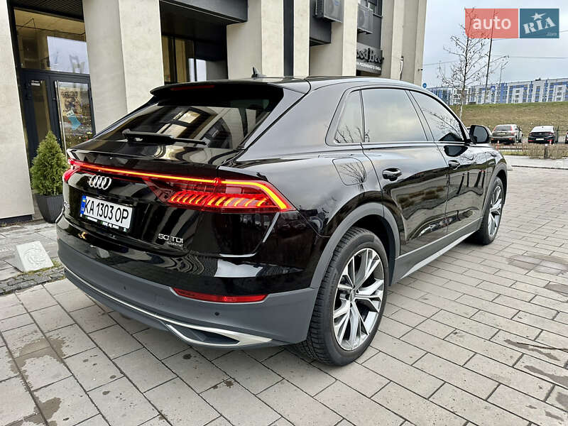Внедорожник / Кроссовер Audi Q8 2019 в Киеве