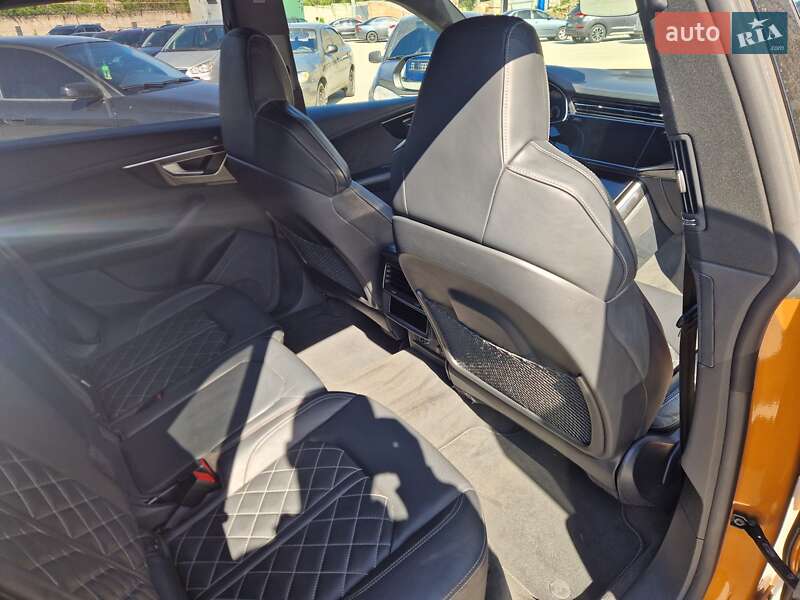 Внедорожник / Кроссовер Audi Q8 2019 в Кропивницком