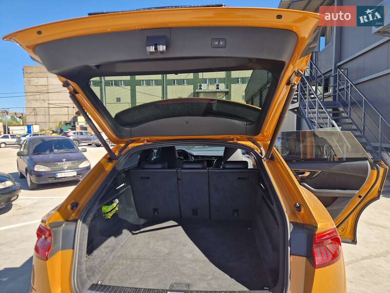 Внедорожник / Кроссовер Audi Q8 2019 в Кропивницком