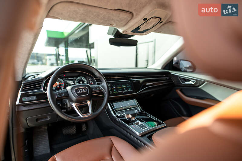 Внедорожник / Кроссовер Audi Q8 2022 в Львове