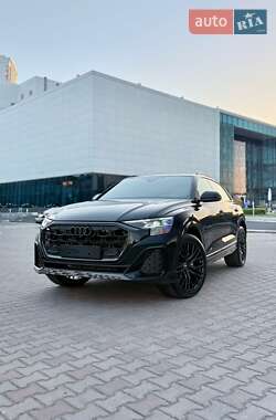 Внедорожник / Кроссовер Audi Q8 2025 в 