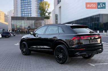 Внедорожник / Кроссовер Audi Q8 2025 в 